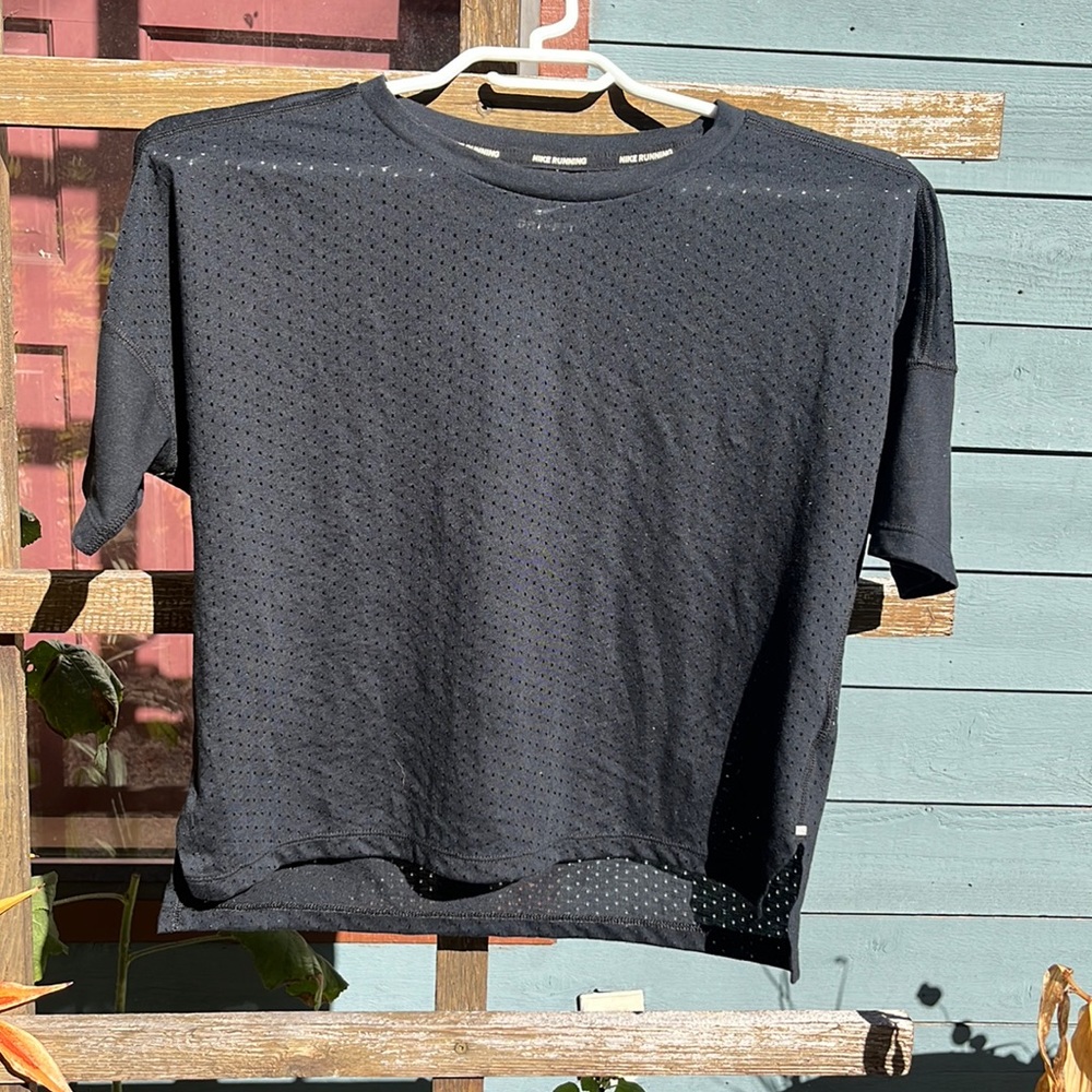 Nike dri-fit crop top - size XS